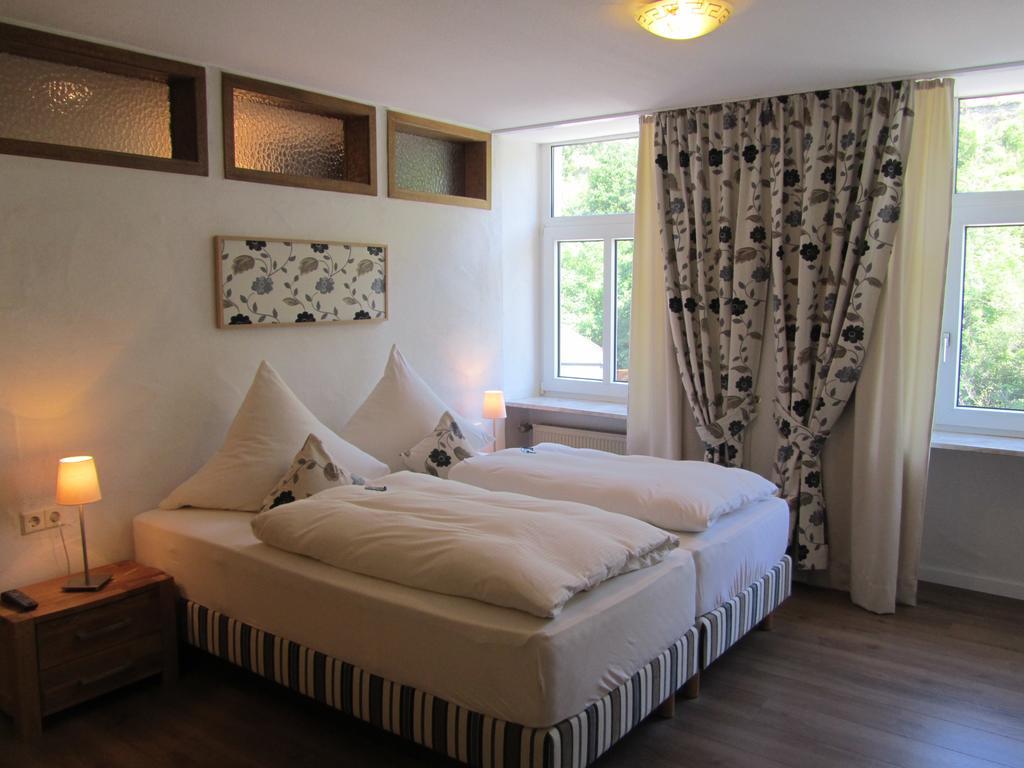 Moselland Hotel Im Enderttal Zum Onkel Willi Cochem Szoba fotó