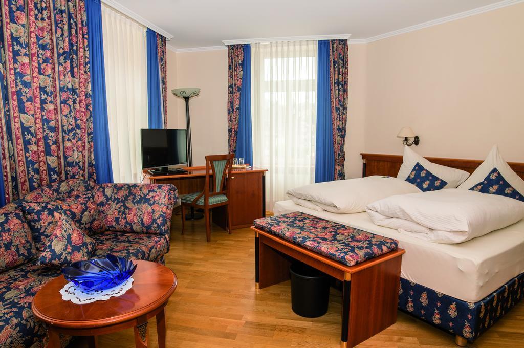 Moselland Hotel Im Enderttal Zum Onkel Willi Cochem Szoba fotó